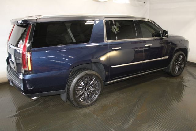 Used 2019 Cadillac Escalade ESV Premium Luxury image 5