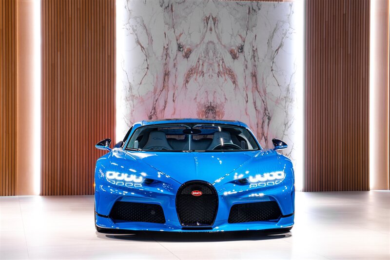 Used 2022 Bugatti Chiron Super Sport AWD/4WD image 2