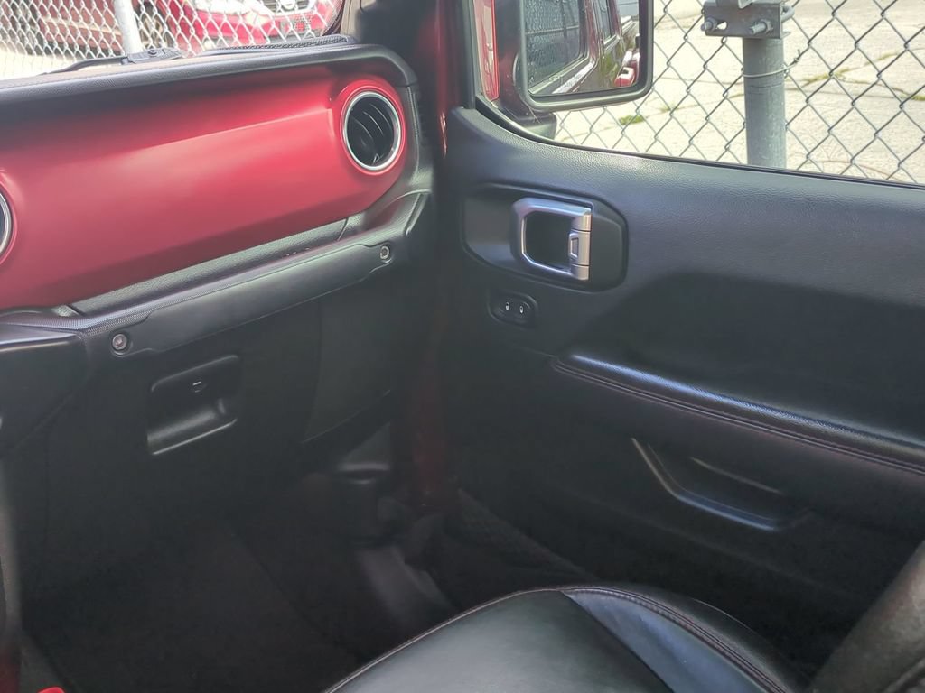 Used 2021 Jeep Gladiator Rubicon AWD/4WD image 19