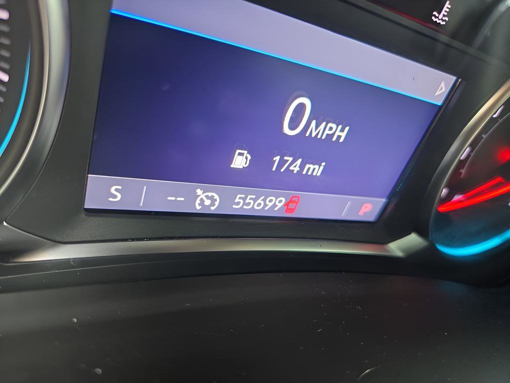 Used 2023 Chevrolet Equinox RS AWD/4WD image 33
