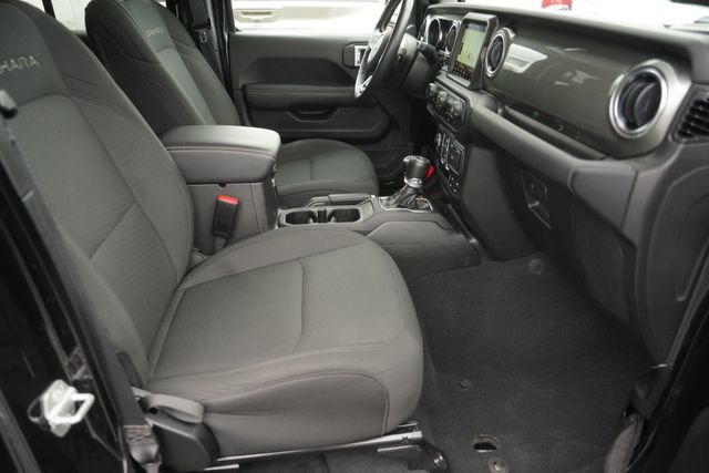 Used 2022 Jeep Wrangler Unlimited Sahara w/ Cold Weather Group image 18