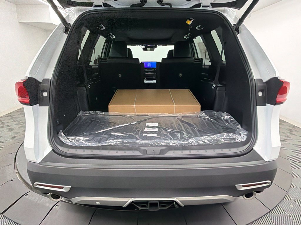 New 2026 Toyota Grand Highlander AWD Hybrid image 14