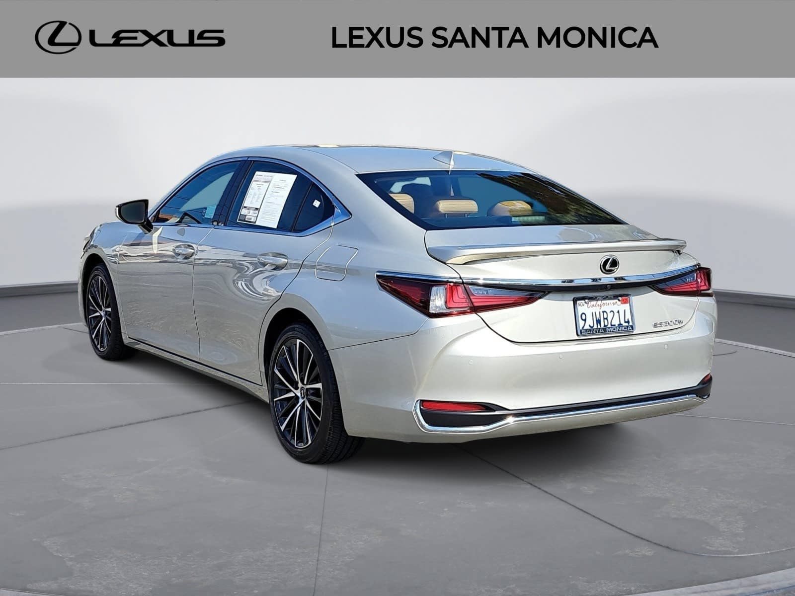 Used 2024 Lexus ES 300h w/ Premium Package FWD image 7