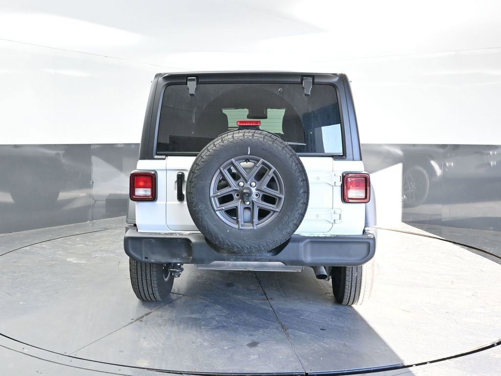 Used 2025 Jeep Wrangler Sport S image 13