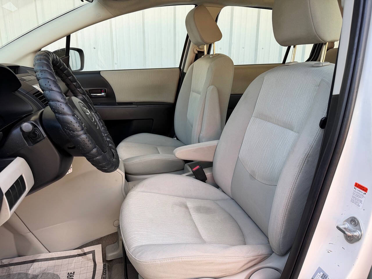 Used 2009 MAZDA MAZDA5 Sport FWD image 14