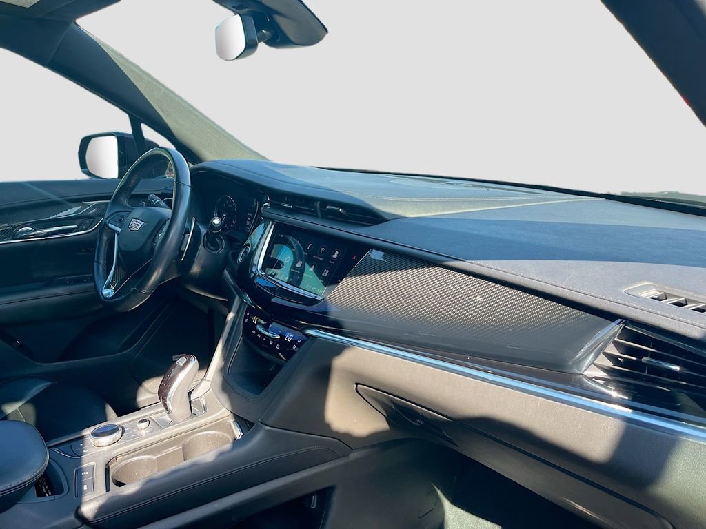 Used 2022 Cadillac XT6 Sport AWD/4WD image 31