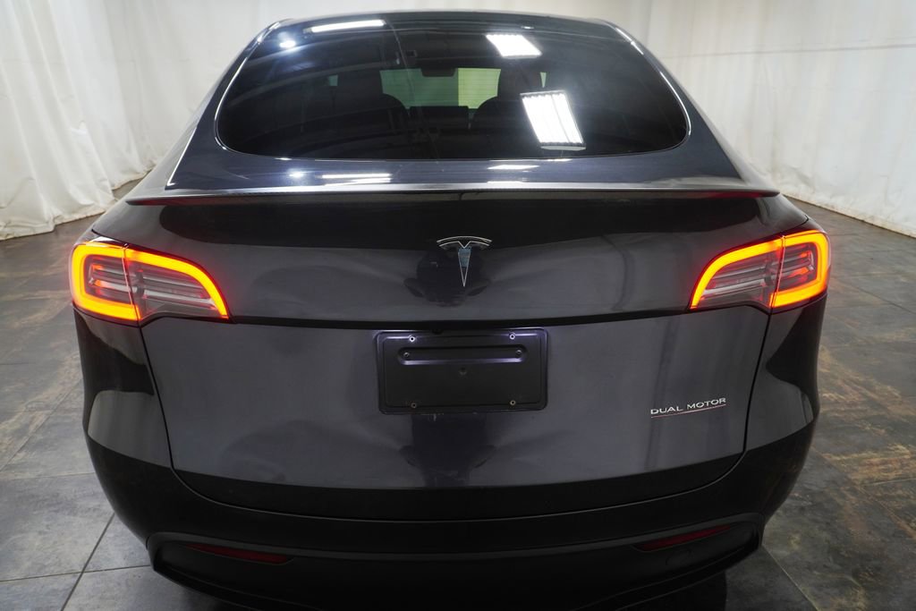 Used 2024 Tesla Model Y Performance image 5