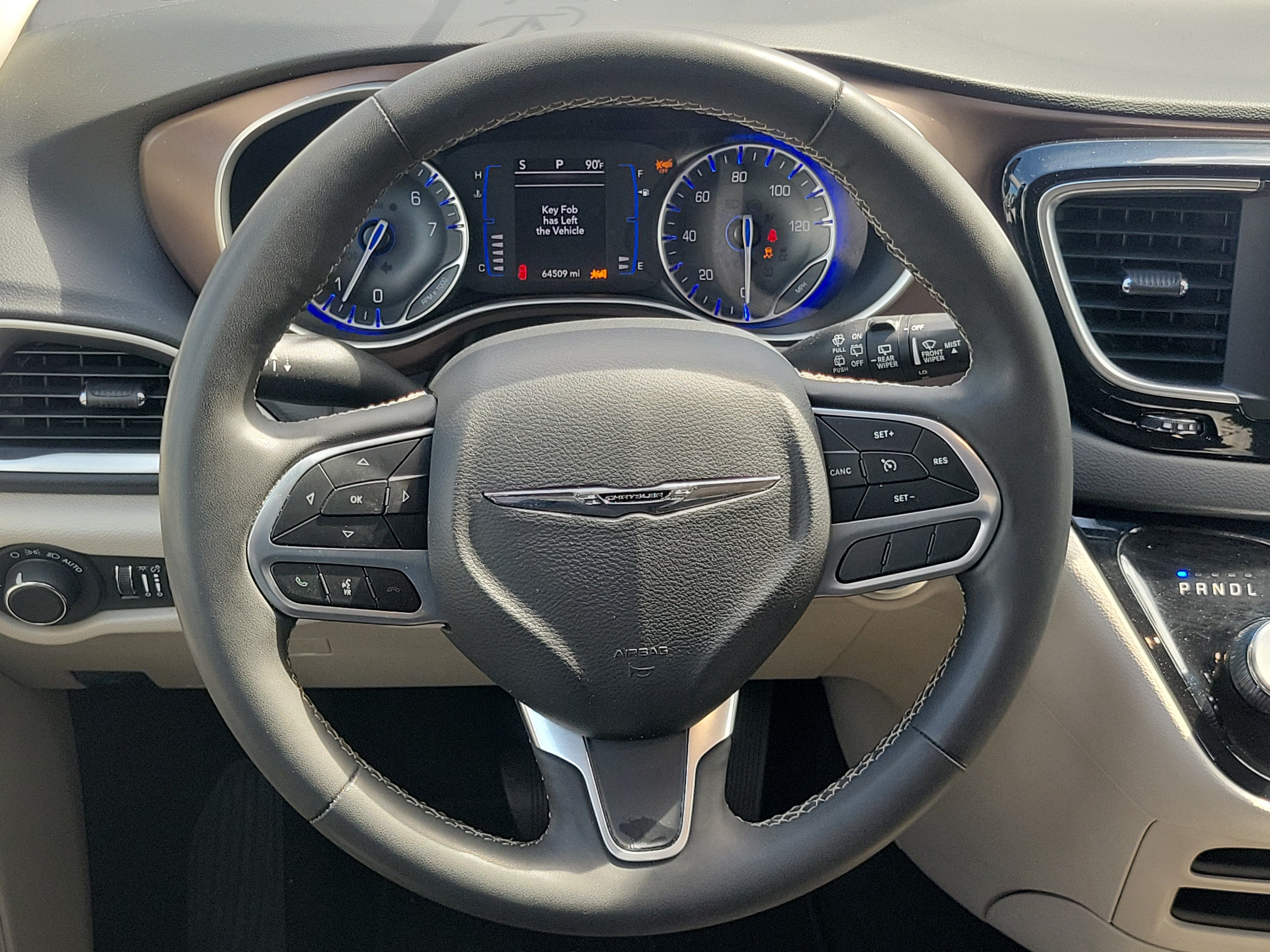 Used 2023 Chrysler Voyager LX FWD image 14