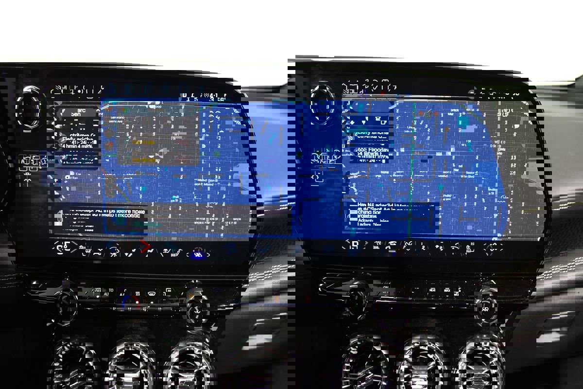 Used 2024 Chevrolet Blazer EV LT image 20