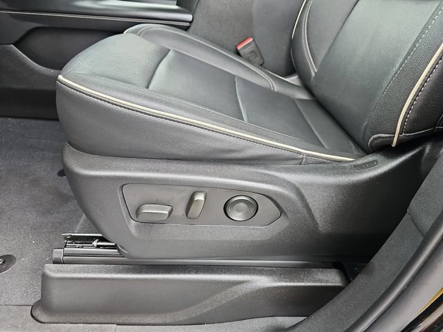 Used 2023 GMC Yukon SLT RWD image 20