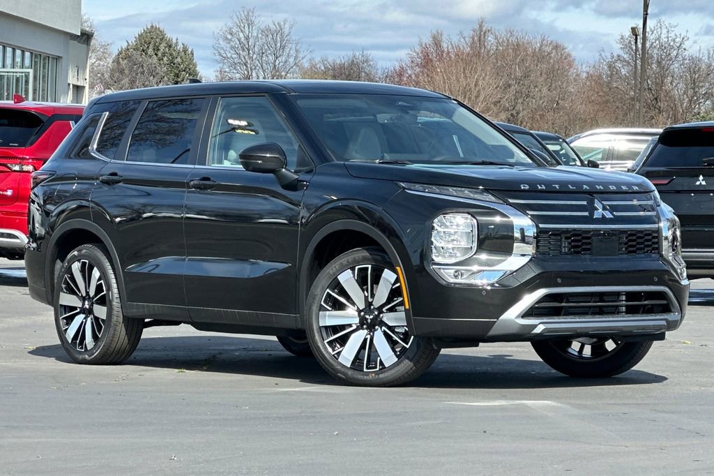 New 2026 Mitsubishi Outlander SE AWD/4WD image 1