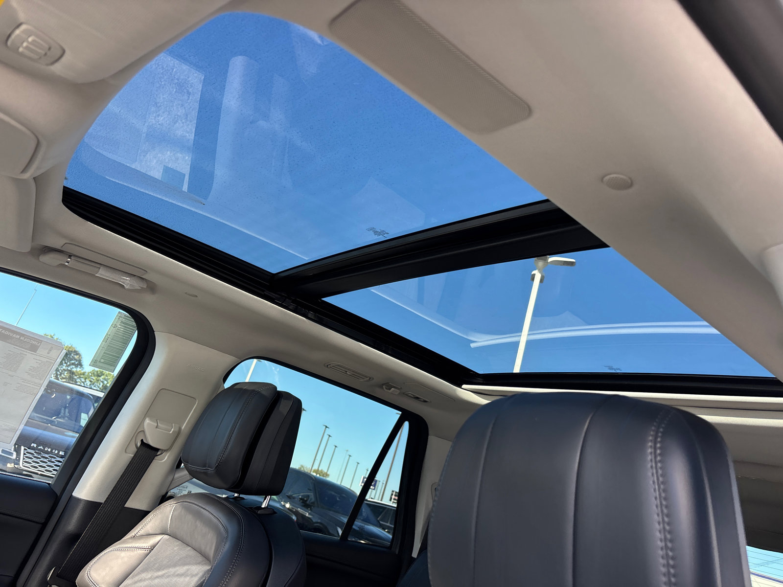 New 2025 Lincoln Navigator L Reserve image 26