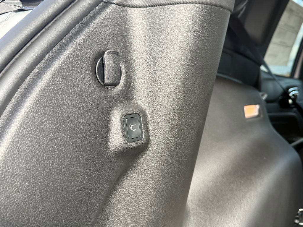 New 2026 Jeep Compass Limited image 12