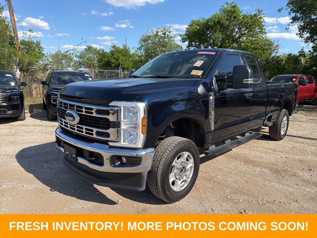 Used 2025 Ford F250 XL image 3