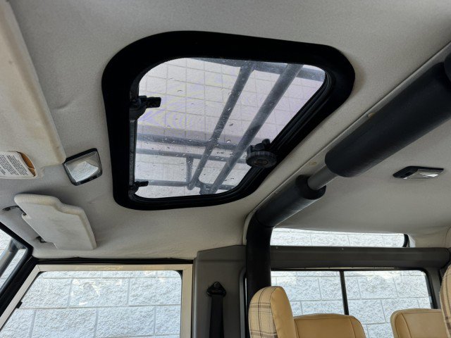 Used 1995 Land Rover Defender 90 image 10