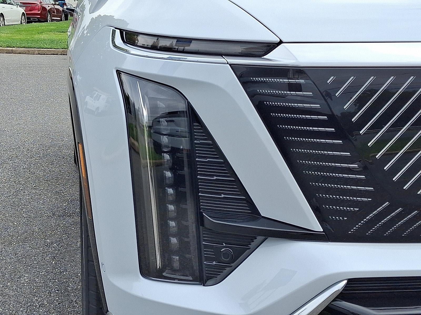 New 2027 Cadillac Vistiq Luxury w/ LPO, Floor Liner Package AWD/4WD image 10