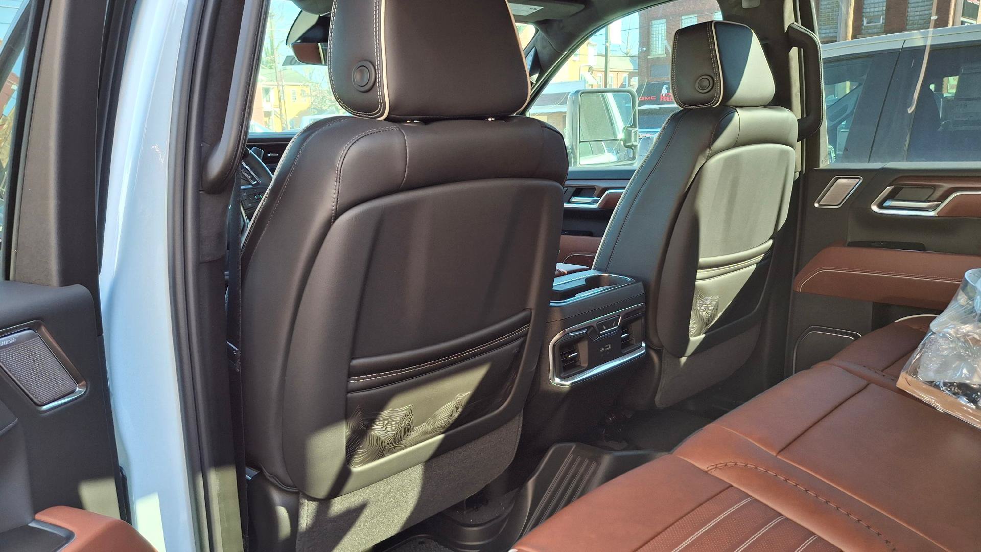 New 2026 GMC Sierra 3500 Denali Ultimate AWD/4WD image 8