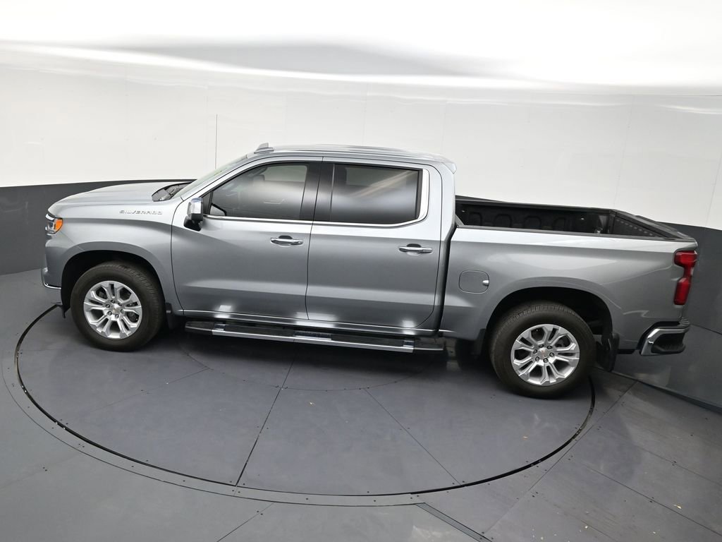 Used 2025 Chevrolet Silverado 1500 LTZ w/ Technology Package image 14