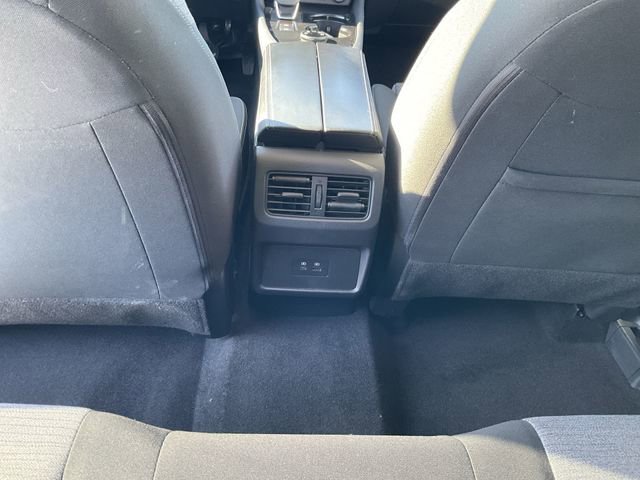 Used 2023 Nissan Rogue SV image 27