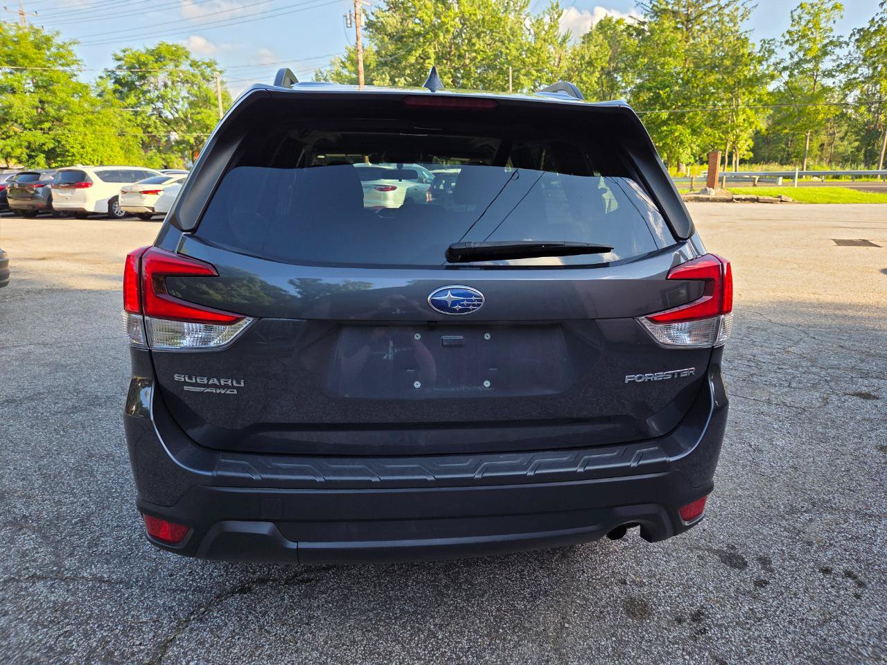 Used 2021 Subaru Forester Premium AWD/4WD image 4