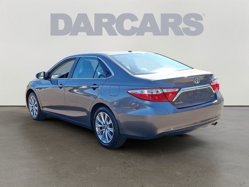 Used 2017 Toyota Camry XLE FWD image 4