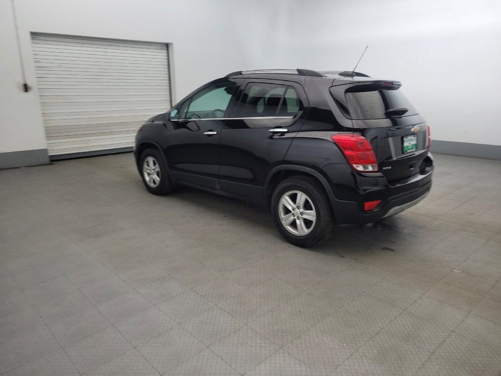 Used 2020 Chevrolet Trax LT w/ LT Convenience Package image 3
