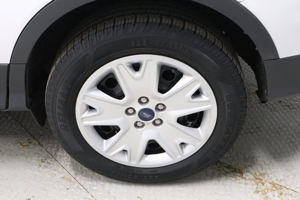 Used 2013 Ford Escape S image 18