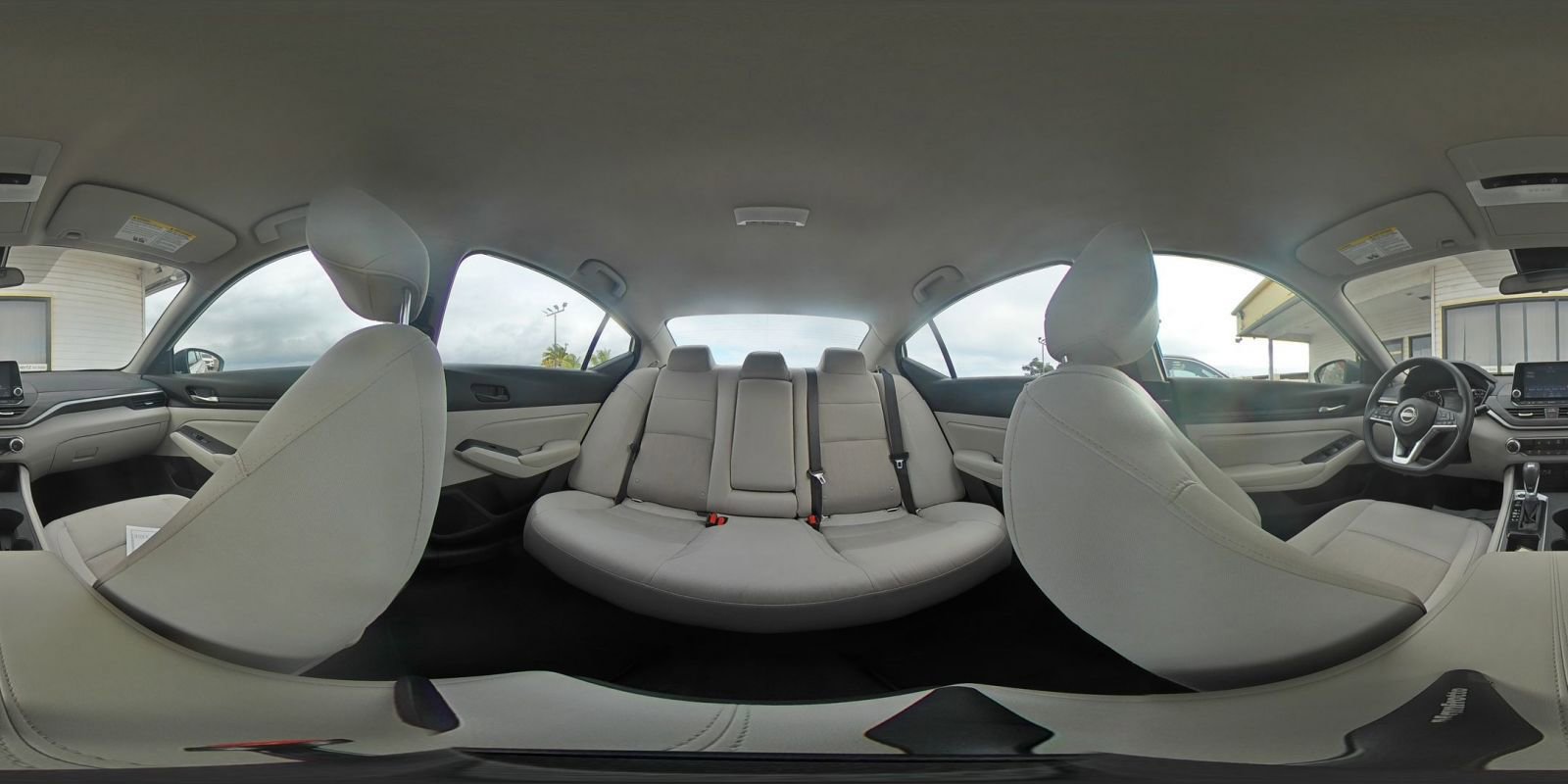 Used 2025 Nissan Altima 2.5 SV image 43