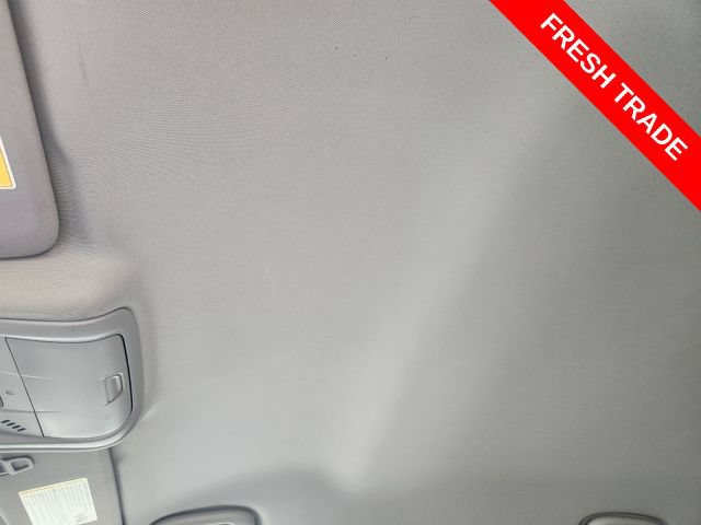 Used 2020 GMC Terrain SLT w/ Preferred Package FWD image 25