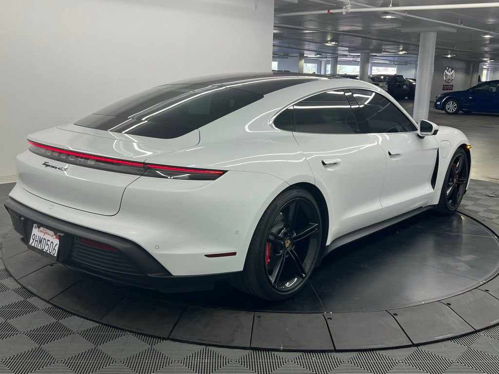 Used 2020 Porsche Taycan 4S image 4