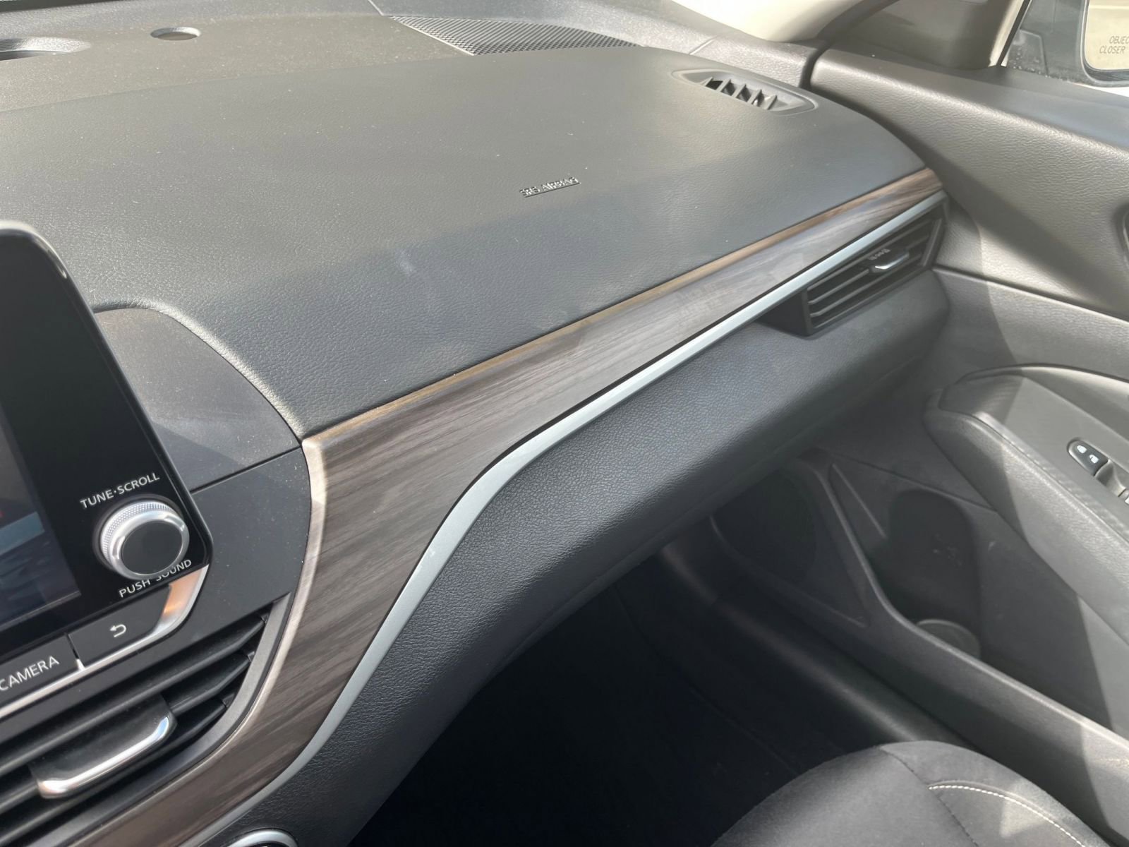 Used 2025 Nissan Altima 2.5 SV image 36