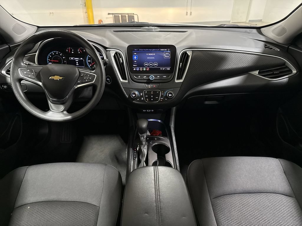 Used 2022 Chevrolet Malibu LT FWD image 10