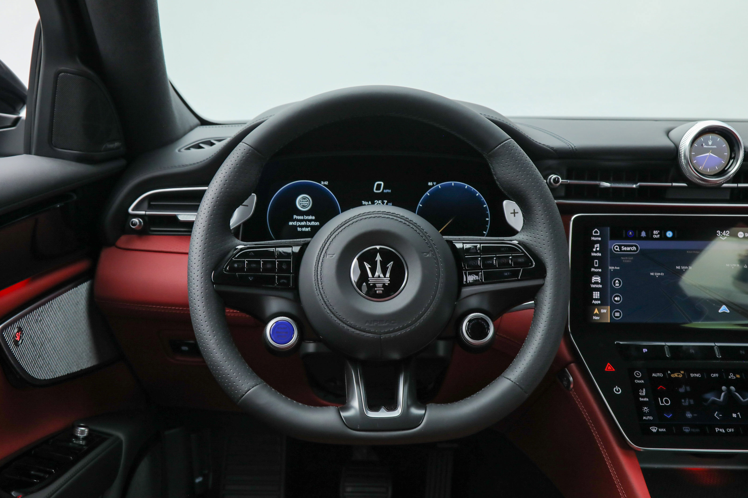 New 2025 Maserati Grecale Modena image 15