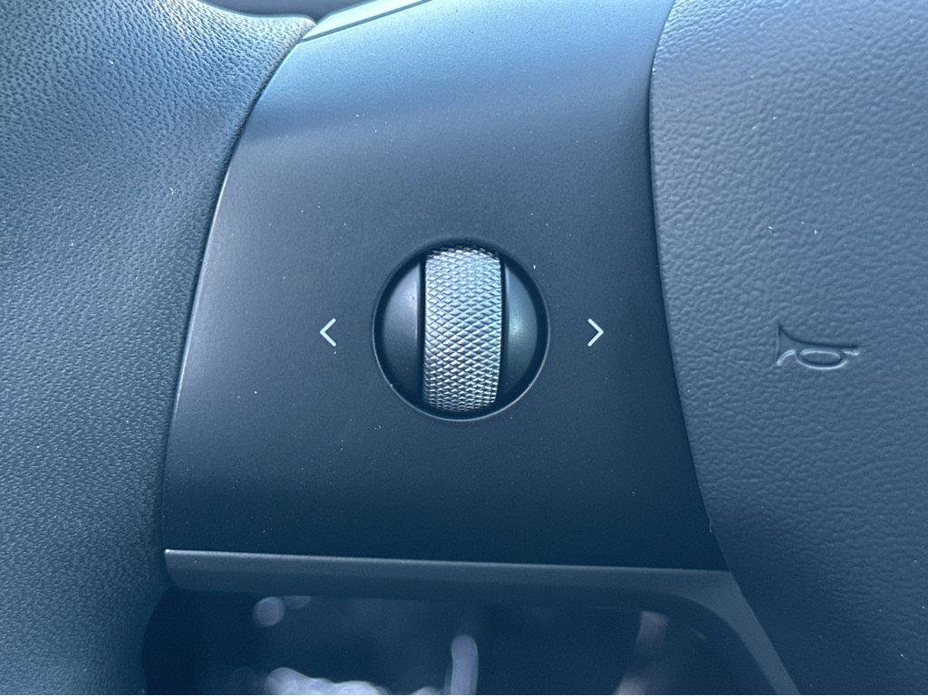 Used 2021 Tesla Model 3 Standard Range Plus image 21