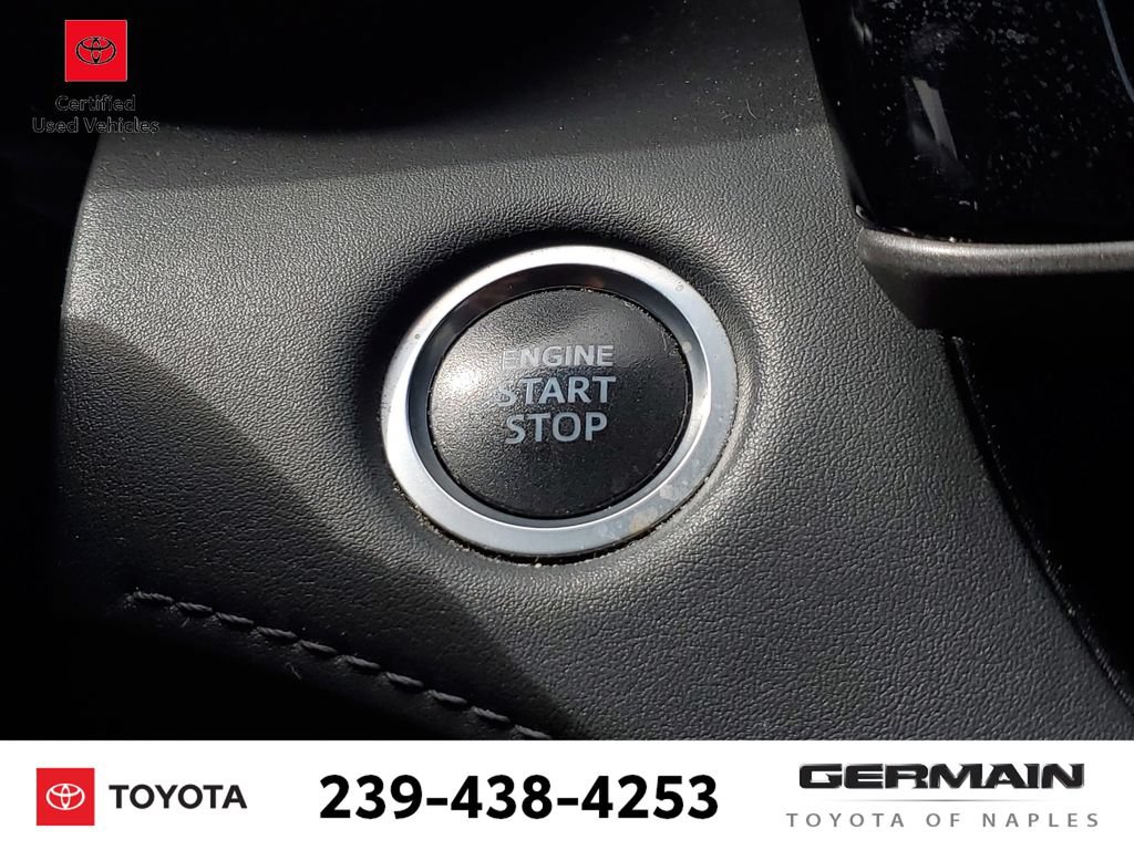 Certified 2020 Toyota Highlander XLE FWD image 33
