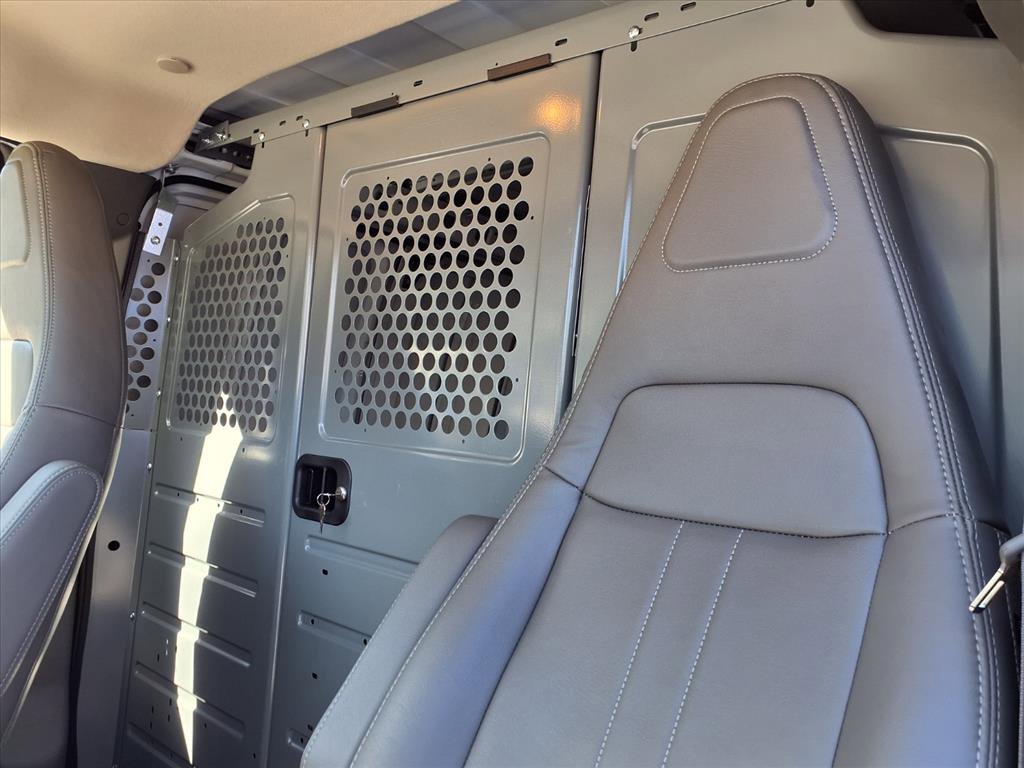 New 2025 GMC Savana 2500 Extended w/ Driver Convenience Package RWD image 15