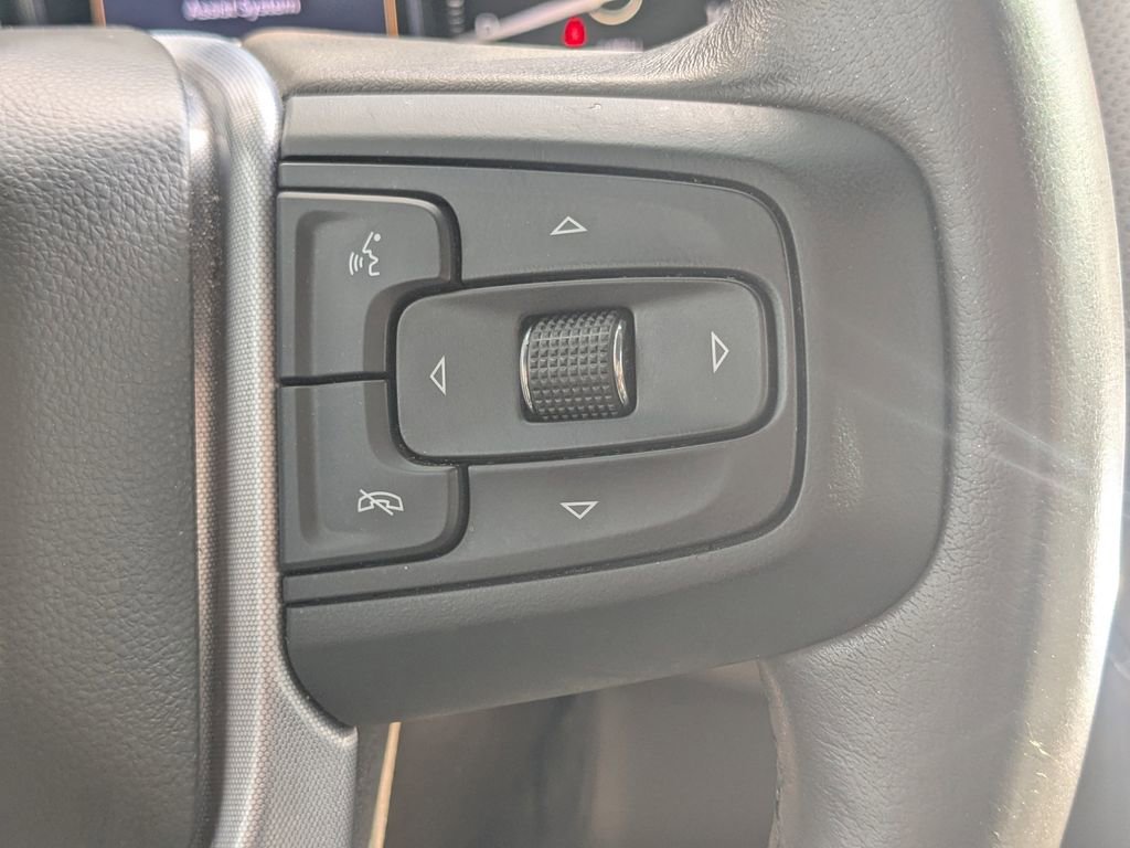 Used 2021 GMC Yukon SLT w/ Rear Media and Nav Package image 15