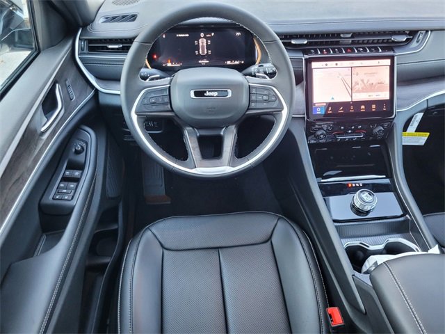 New 2025 Jeep Grand Cherokee Limited image 9