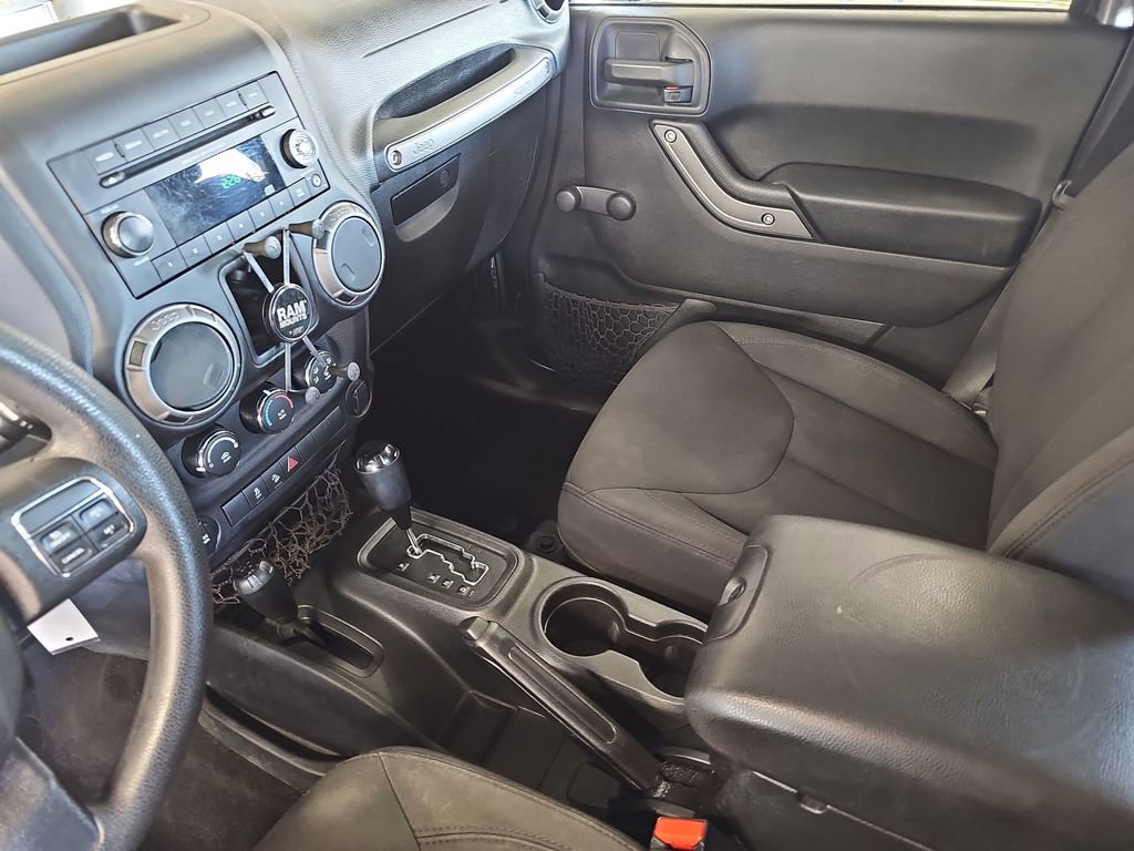 Used 2017 Jeep Wrangler Unlimited Sport image 22