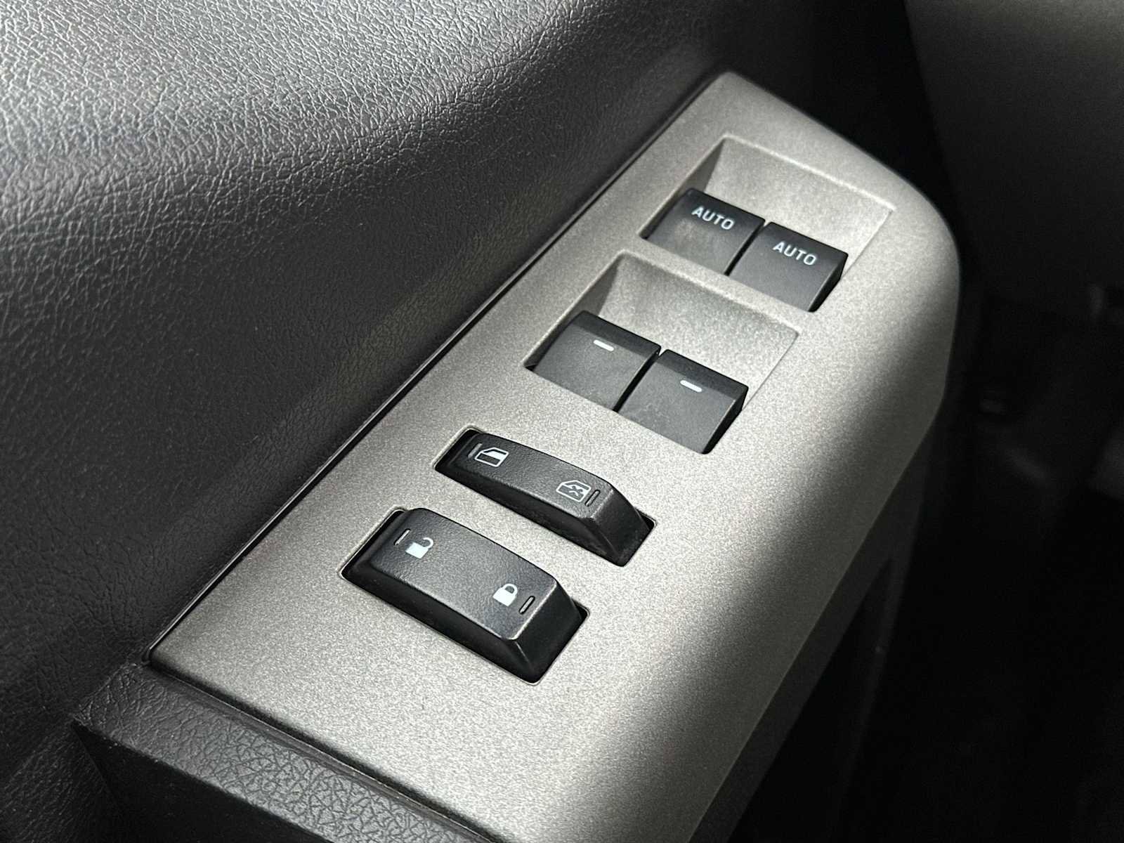 Used 2016 Ford F350 Lariat w/ Lariat Ultimate Package image 15