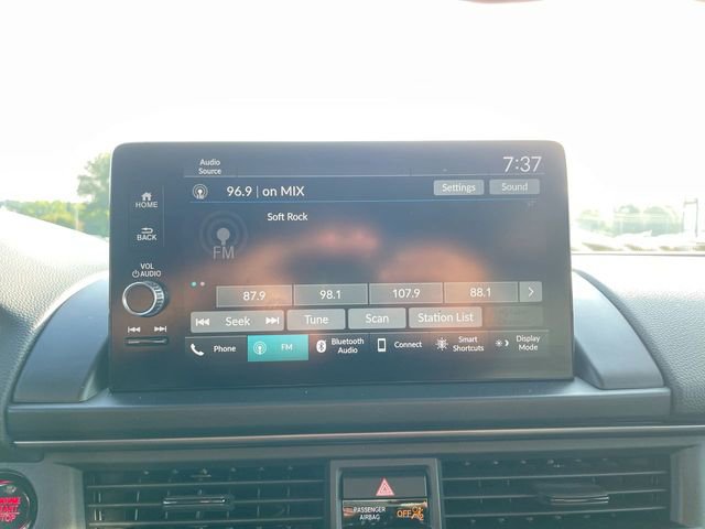 Certified 2025 Honda Pilot TrailSport image 17