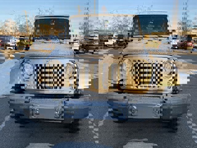 Used 2016 Jeep Wrangler Unlimited Sahara w/ Max Tow Package image 2