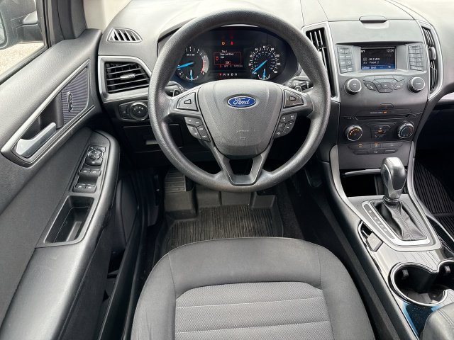 Used 2017 Ford Edge SE AWD/4WD image 14