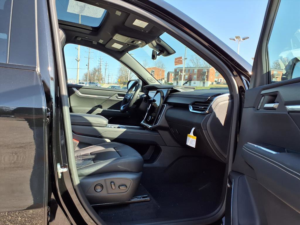 New 2026 GMC Acadia Elevation w/ Black Edition image 21