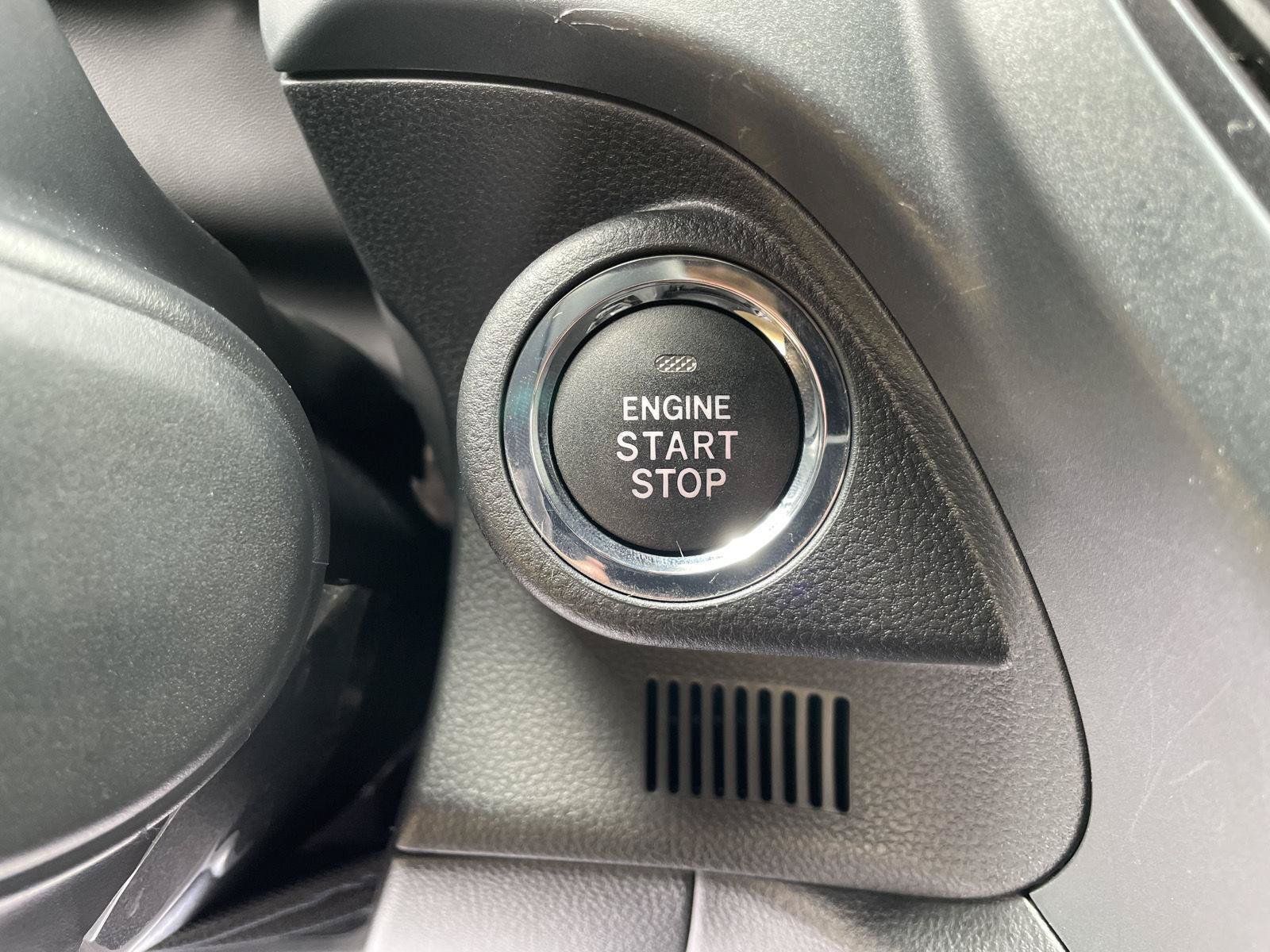 Used 2025 Subaru Forester Premium AWD/4WD image 23