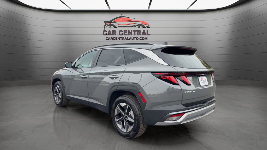Used 2025 Hyundai Tucson SEL AWD/4WD image 3