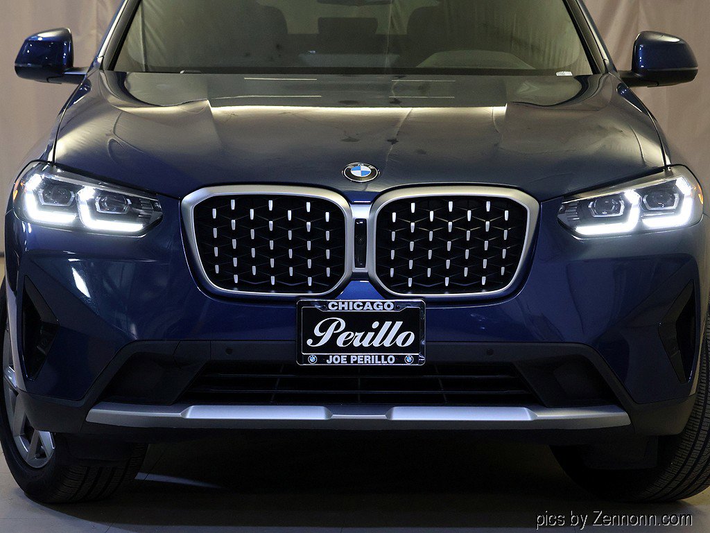 Used 2025 BMW X4 xDrive30i w/ Premium Package image 6