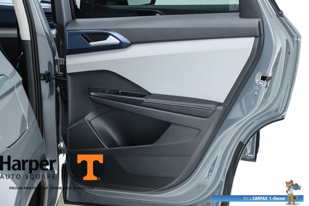 Used 2024 Volkswagen Taos SE image 30