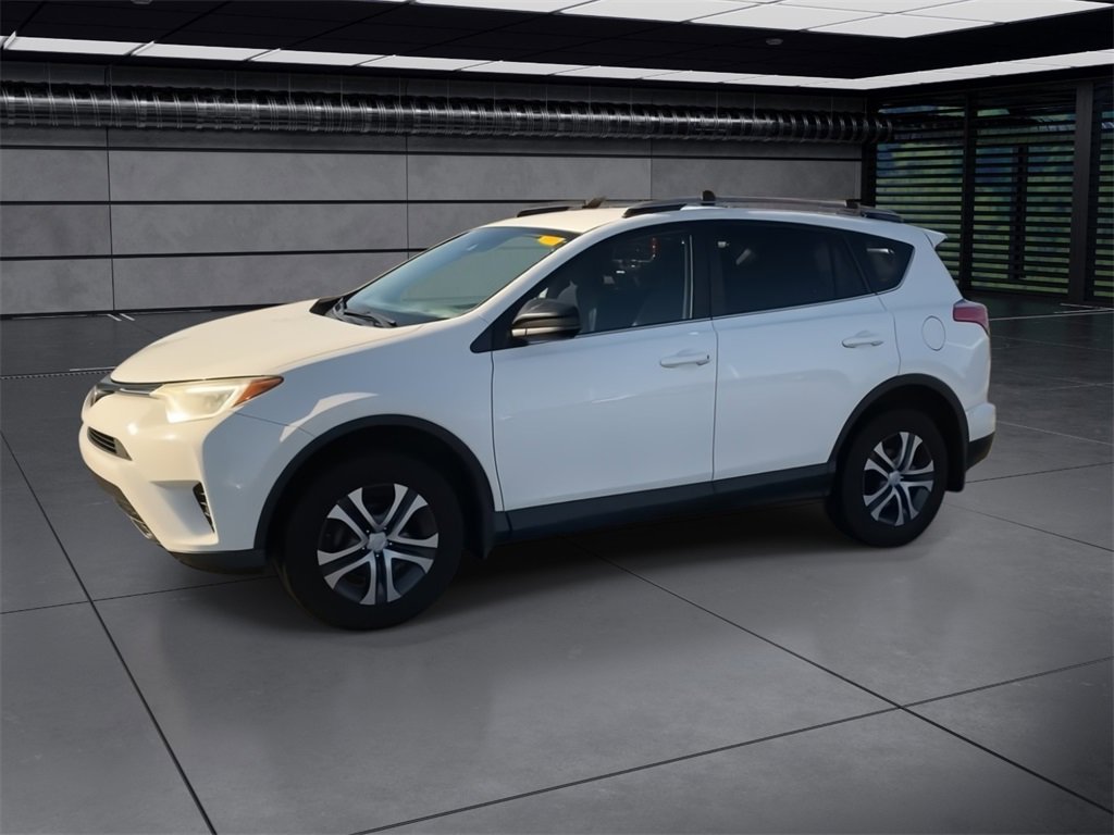 Used 2017 Toyota RAV4 LE image 6