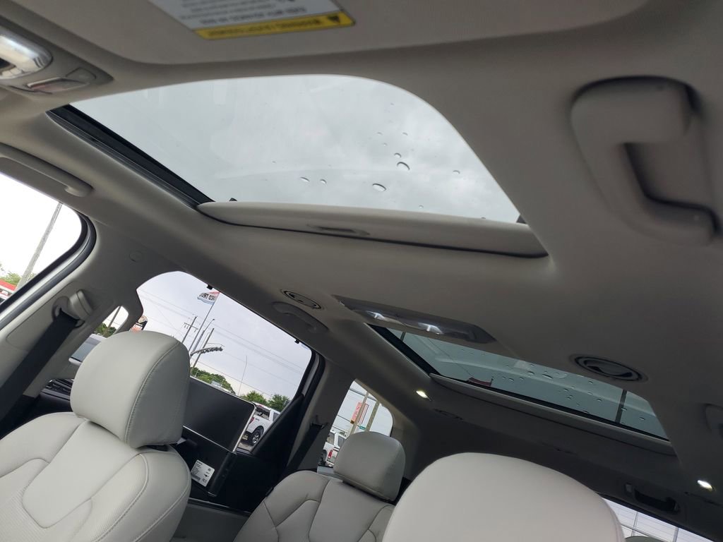 Used 2023 Kia Telluride SX image 10